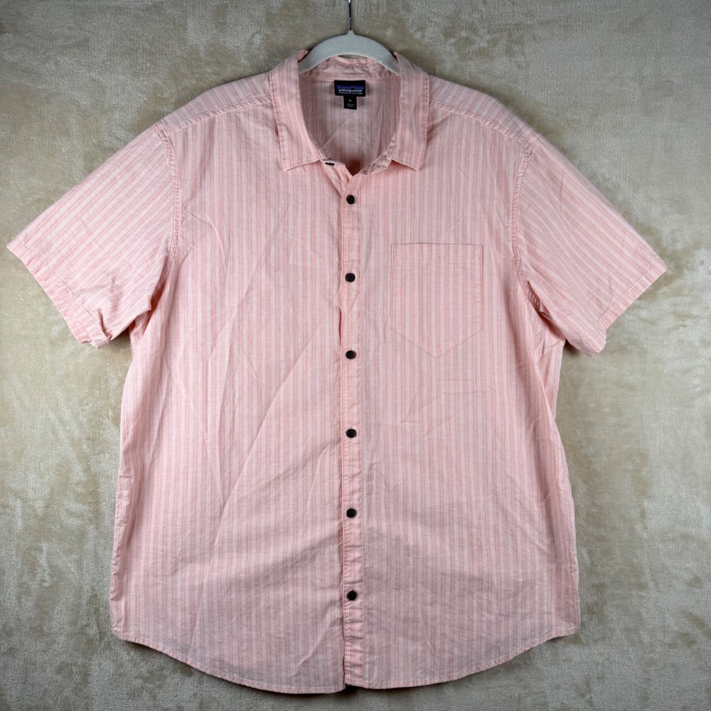 Patagonia Mens XL Organic Cotton Short Sleeve Button Down Striped Shirt Pink